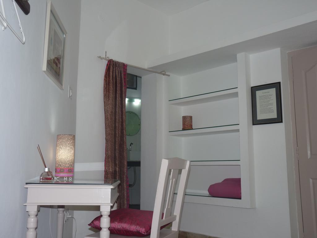 L'Escale Hotel Пондичери Екстериор снимка