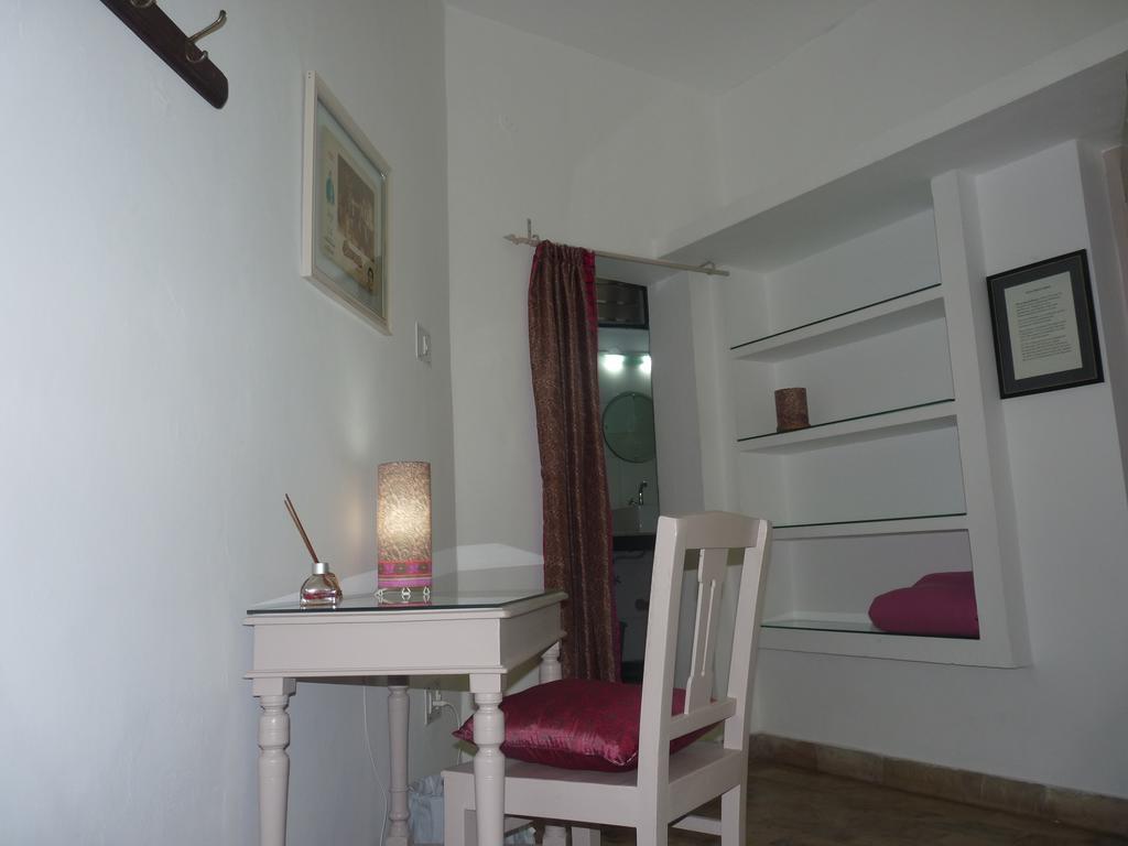L'Escale Hotel Пондичери Екстериор снимка