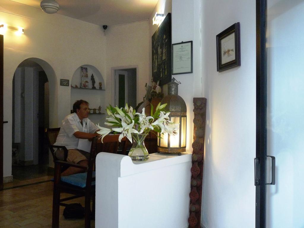 L'Escale Hotel Пондичери Екстериор снимка