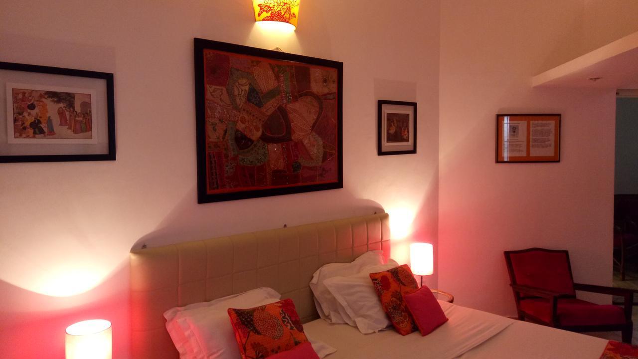 L'Escale Hotel Пондичери Екстериор снимка