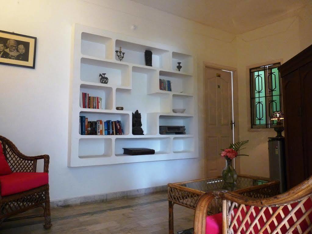 L'Escale Hotel Пондичери Екстериор снимка
